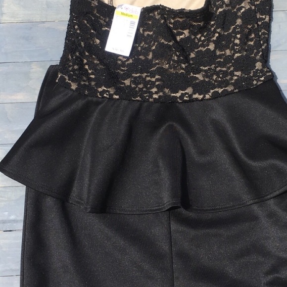 Dress - Picture 4 of 5